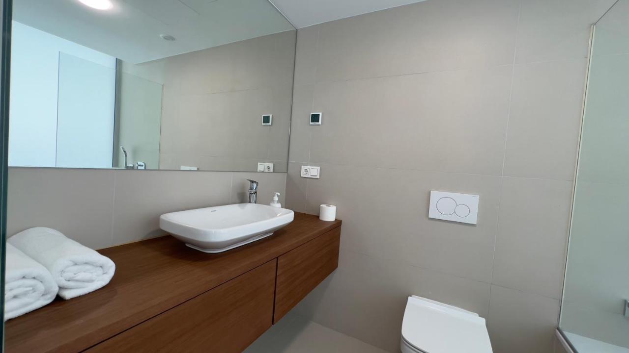 2Bedroom Beach Front Unit Wave Collection Fuengirola Kültér fotó